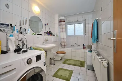 Kurzfristig beziehbar - Gepflegte 2-Zi.-Wohnung in Gera, Bj. 1996 mit Einbauküche und Pkw-Stellplatz – Bild 2