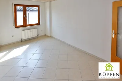 kurzfristig beziehbar - helle, freundliche 3-Zi.-Whg. mit Balkon in schöner Lage mit Einbauküche – Bild 5