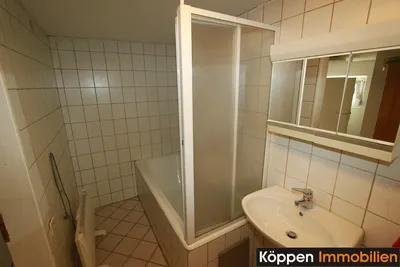 großzügiges und energetisch saniertes Haus – Bild 3