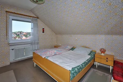 Freist. EFH mit ELW 160 m² + ELW 57 m² mit barrierefreiem Zugang - 572 m² Grundstück - sofort frei – Bild 3