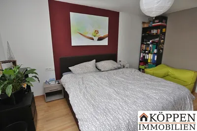 Großzügige 4,5-Zi.-Wohnung mit außergewöhnlichem Grundriss in Stuttgart-Botnang – Bild 2