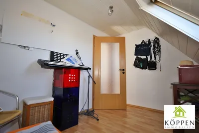 3-Zi.-ETW 70 qm + Bühnenraum mit angrezender Scheune, Garage und Lager in Schwaikheim – Bild 4