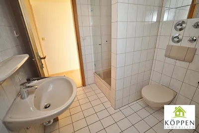 Stadtnahe, helle und großzügige 3-Zi.-DG-ETW in Winnenden – Bild 2