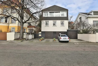 Büroräume mit 2 hellen Räumen in ruhiger Lage in Stuttgart-Nord – Bild 3