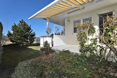 Bungalow in landschaftlich reizvoller Umgebung - Ihr Altersruhesitz oder für die kleine Familie – Bild 4
