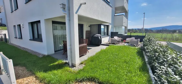 Attraktive 3-4-Zimmer Wohnung mit Garten und Terrasse - Barrierefrei und hochwertig ausgestattet