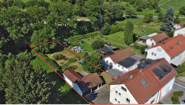 Das Paradies liegt am Ende des Weges - Doppelhaushälfte mit  8 Ar Grund
