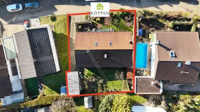 Liebhaberobjekt-Freist. EFH auf 450 m² Grundstück, 4,5 Zi.+Hobbyräume im DG + Carport für Wohnmobil – Bild 4