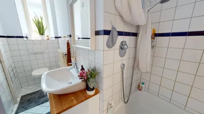 Helle, gepflegte 3-Zi.-Altbauwohnung im Westen. mit Garage, verglaster Veranda und E-Kü. – Bild 5