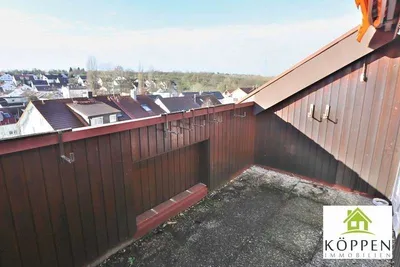 Attraktive Dachgeschosswohnung mit Loggia in herrlicher Aussichtslage – Bild 6