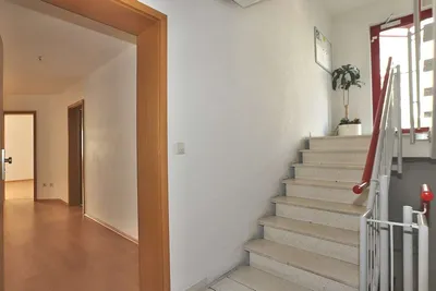 Von privat - sofort frei - Gepflegte 2-Zi.-ETW in Gera, Bj. 96 mit Einbauküche und Pkw-Stellplatz – Bild 4